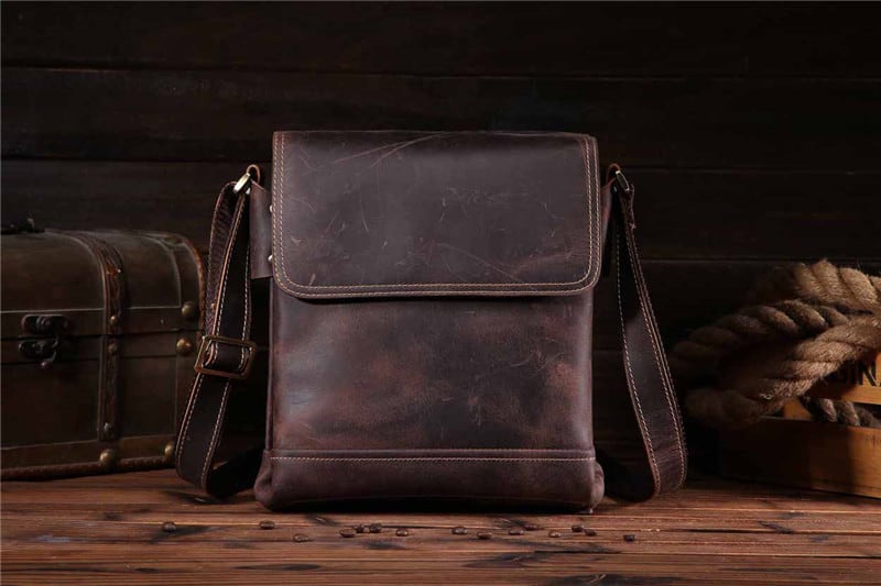 Túi đeo chéo nam da bò sáp Gento T610