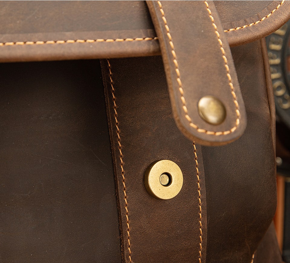 Balo nam da bò sáp năng động B303