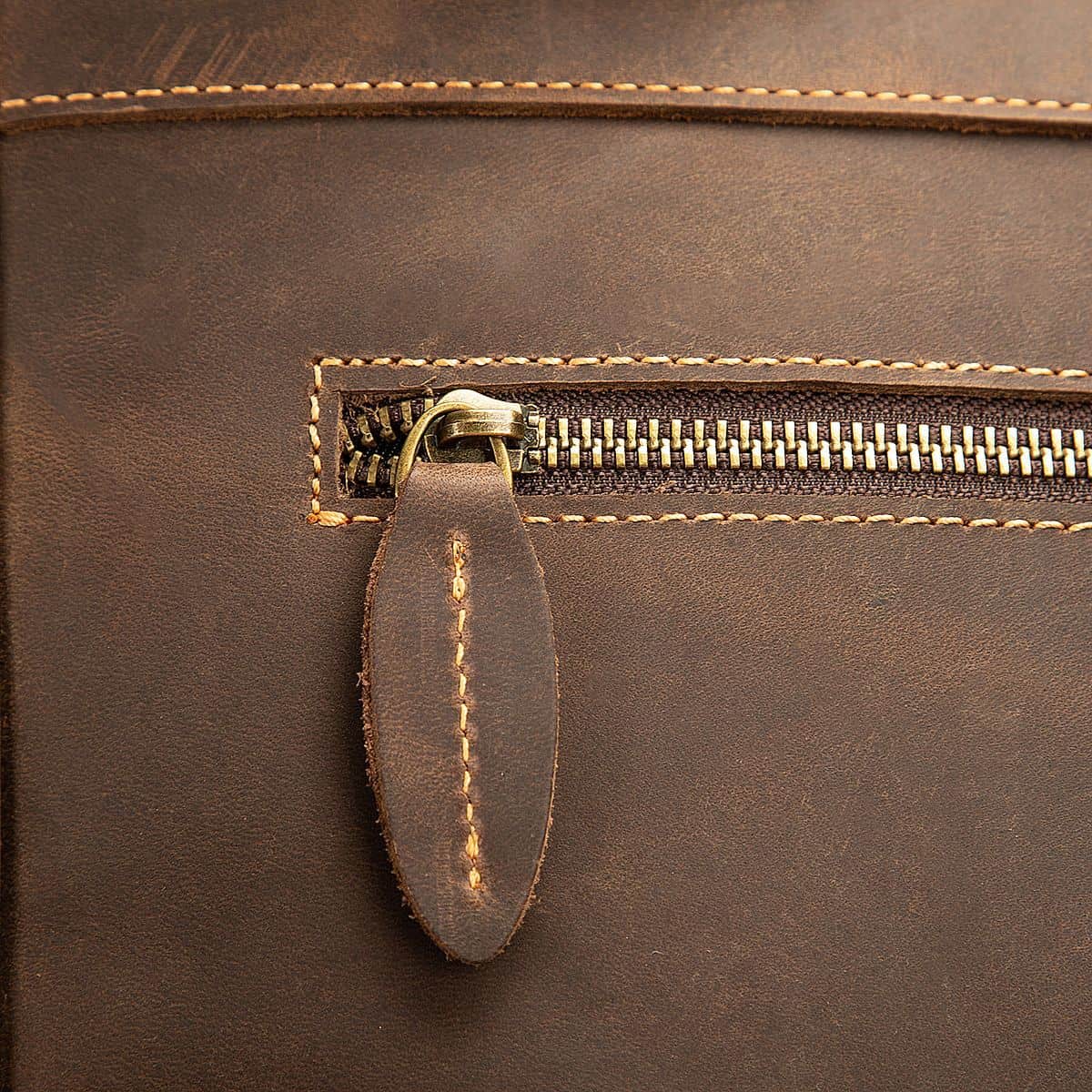 Balo nam da bò sáp năng động B303