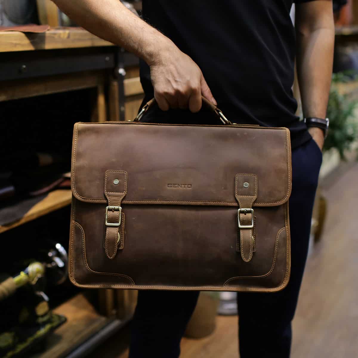 Cặp xách đeo chéo da bò sáp T622 - GENTO Leather