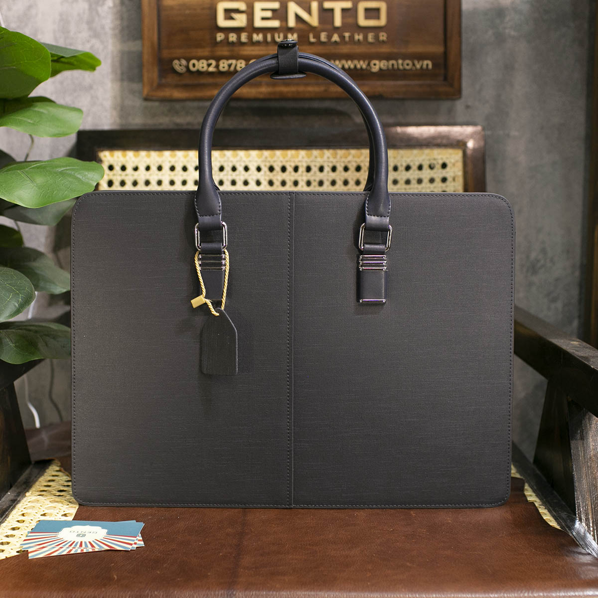Cặp doanh nhân da thật khoá số Gento G662 Cặp doanh nhân da thật khoá số Gento G662