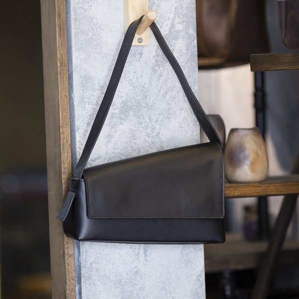 Túi đeo vai nữ da bò