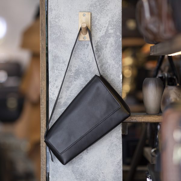 Túi đeo vai nữ da bò