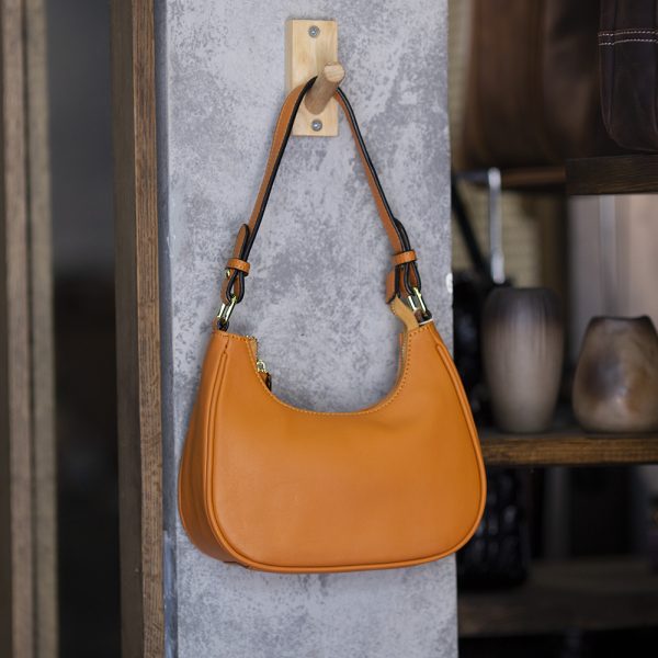 Túi đeo vai nữ da bò VLS3009