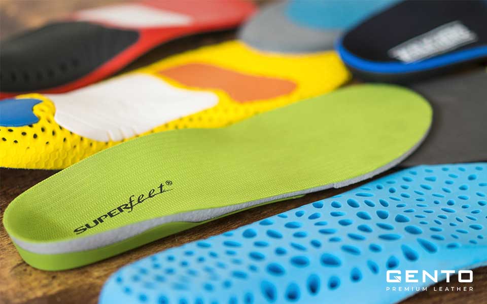 Thay miếng lót giày thường xuyên Thay miếng lót giày thường xuyên