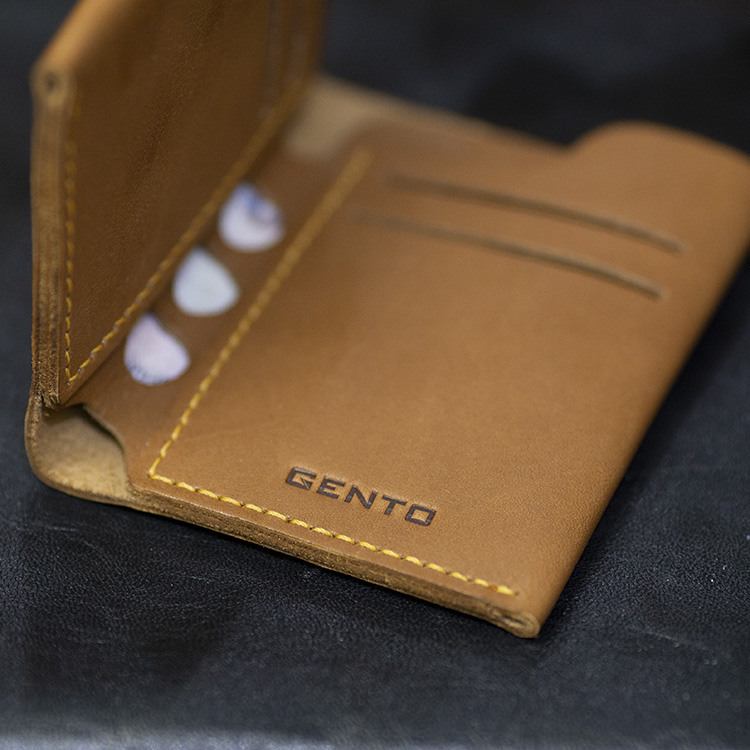 hop-dung-kinh-da-bo5 ví da bò gento