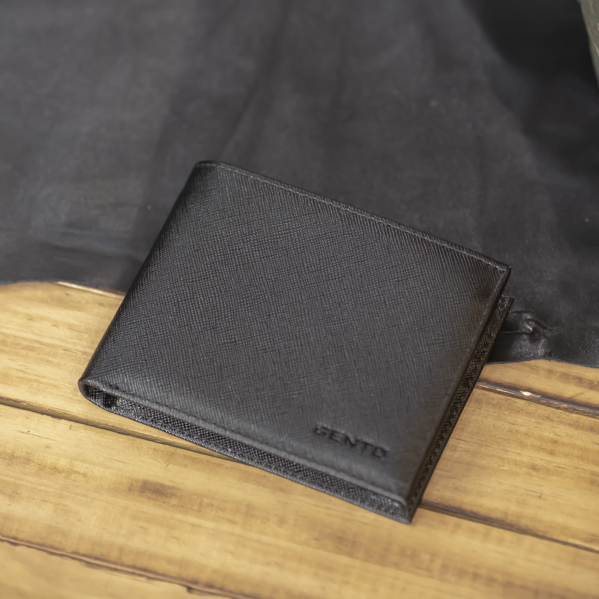 Ví da bò vân Saffiano V7058 - GENTO Leather