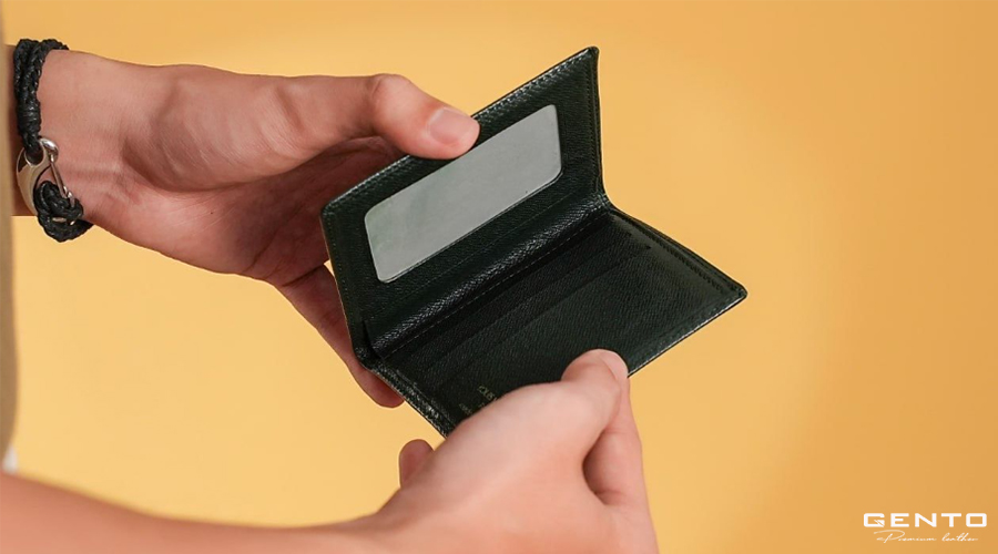 Phân biệt da Taiga, da Saffiano và da Epsom