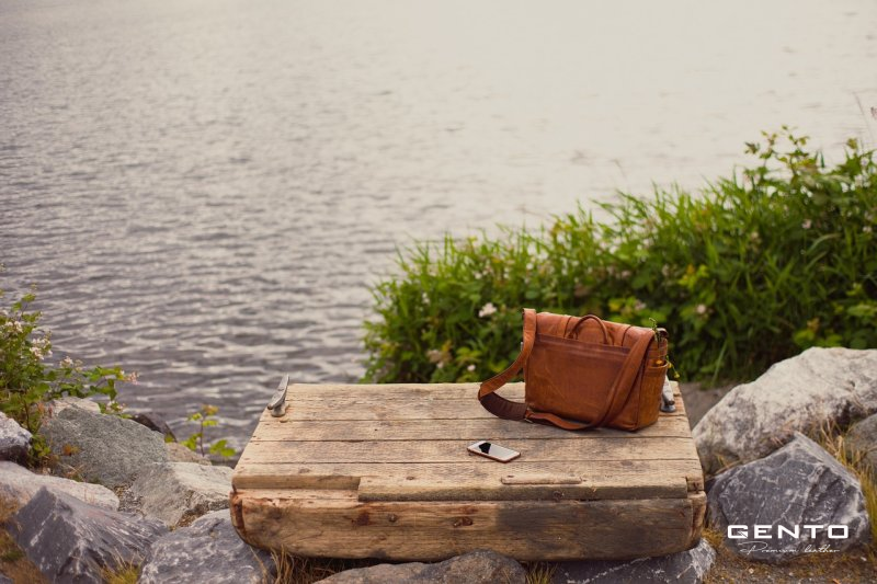 Cẩm nang chọn mua và bảo quản túi da du lịch bền đẹp