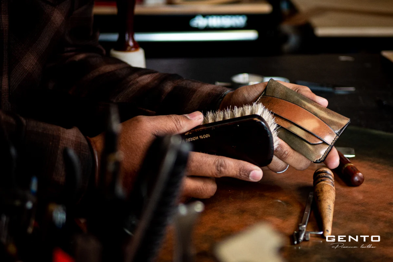 Hướng dẫn bảo quản đồ da đúng cách luôn bền đẹp