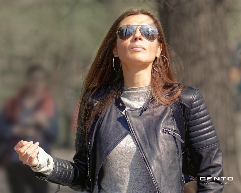 Nguyên tắc phối đồ với áo khoác da giúp nâng tầm phong cách Nguyên tắc phối đồ với áo khoác da giúp nâng tầm phong cách