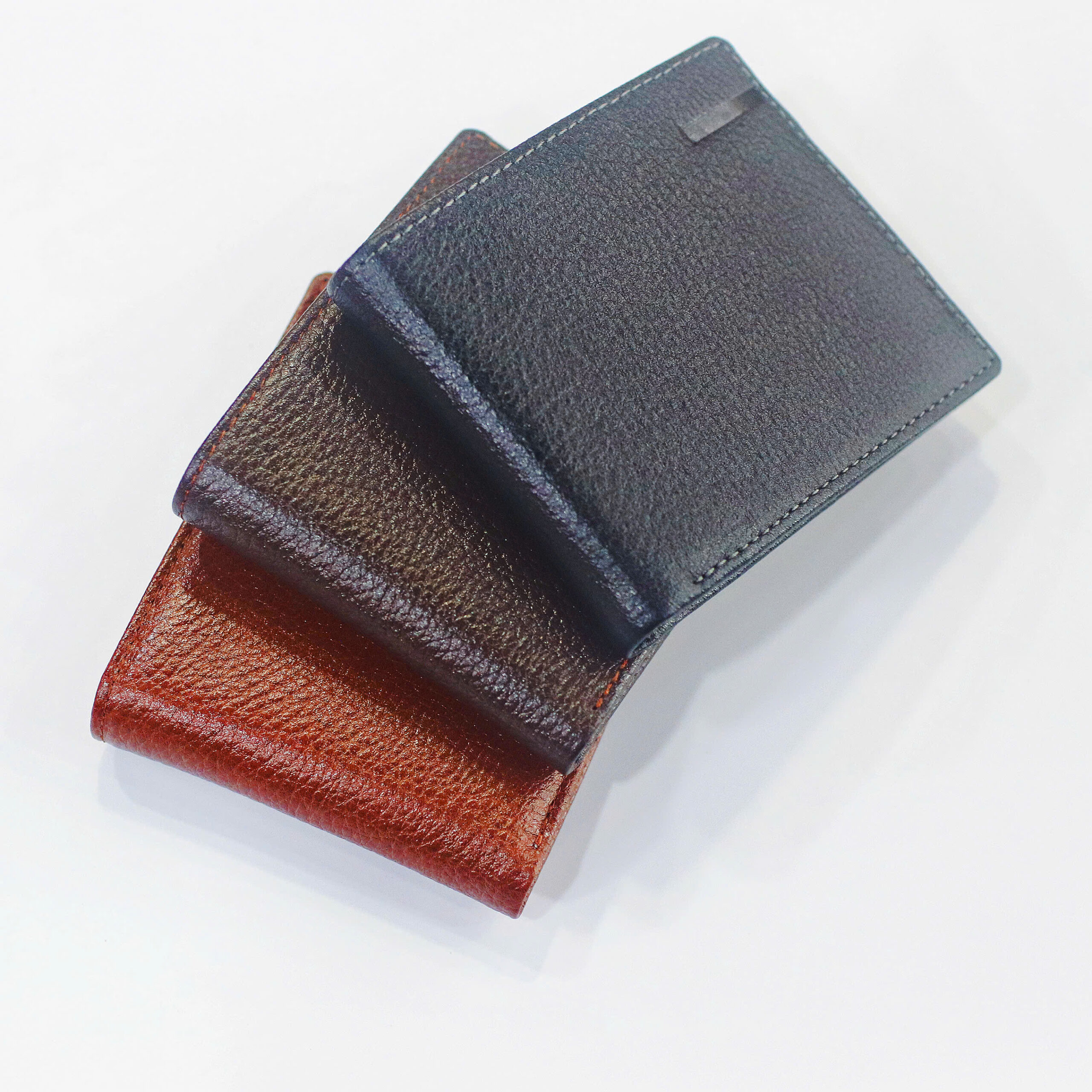 z7227253812494_0f84a507ad204a35e2380185bf2278e3 Ví Da Bò Cao Cấp V7093 - GENTO Leather